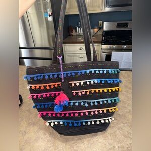 American & beyond Colorful Pom-Pom Tote Bag